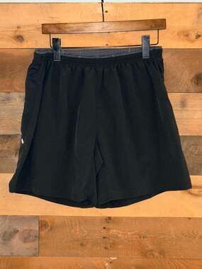 Brooks  7" Running Shorts Men's Size Medium Black 0177